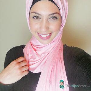 The Five Types of Hijabs That Every Hijabi Needs